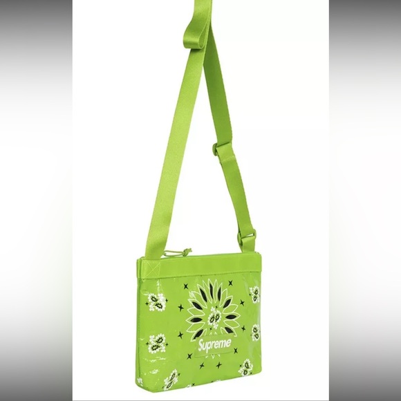 Supreme Bandana Tarp Side Bag Bright Green OS SS21 Week 8 - Picture 3 of 5